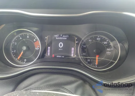 2020 Jeep Cherokee Latitude Fwd z USA, uszkodzony, nr VIN 1C4PJLCB5LD611066